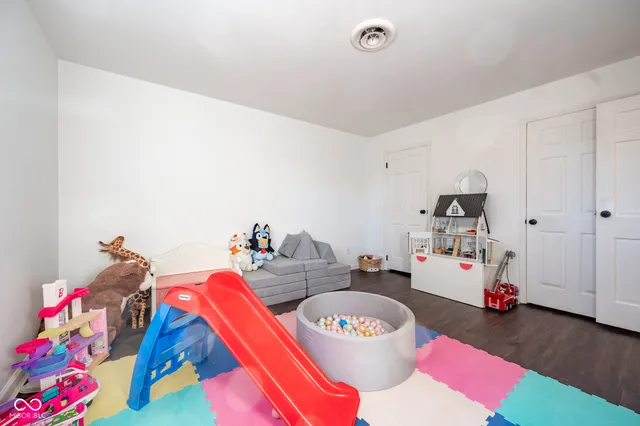 $380,000 | 32 Edgelea Drive, Greencastle, IN 46135