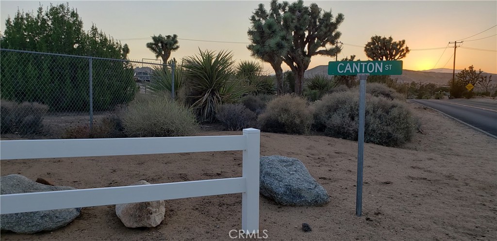 1234 Canton Street Yucca Valley, CA 92284 - Photo 23 of 27 a view of a outdoor space