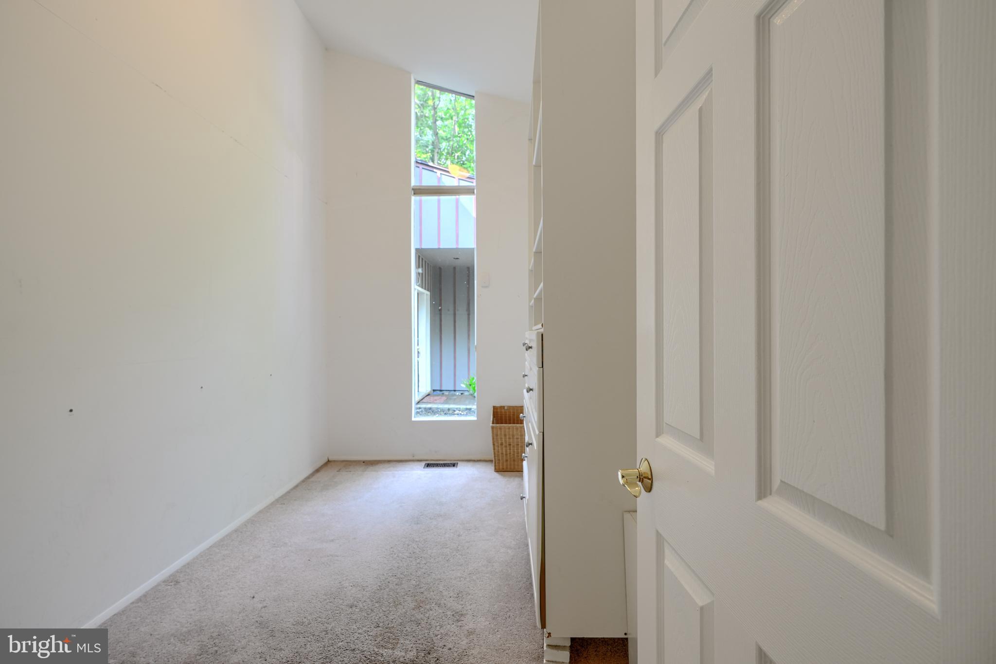 2101 Tufton Avenue Reisterstown, MD 21136 - Photo 34 of 125 walk in closet