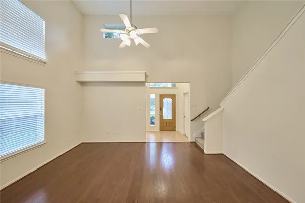 $2,250 | 12515 Lakeshore Drive, Montgomery, TX 77356