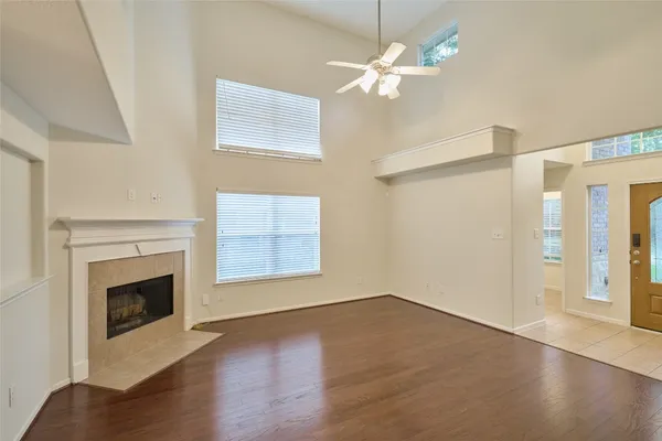 $2,250 | 12515 Lakeshore Drive, Montgomery, TX 77356