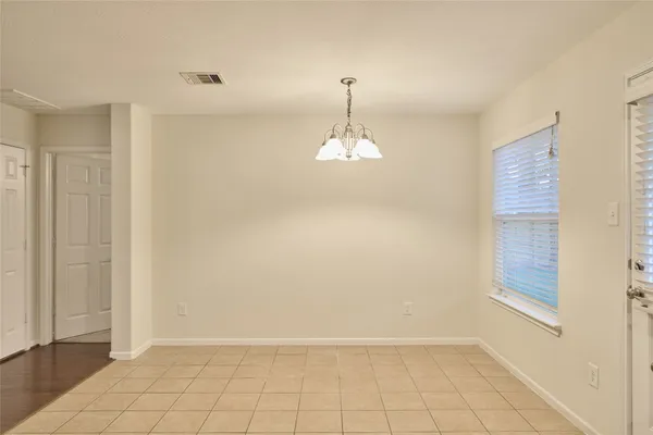 $2,250 | 12515 Lakeshore Drive, Montgomery, TX 77356
