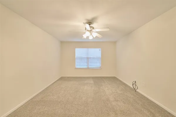 $2,250 | 12515 Lakeshore Drive, Montgomery, TX 77356