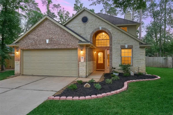 $2,250 | 12515 Lakeshore Drive, Montgomery, TX 77356