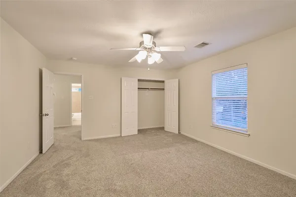 $2,250 | 12515 Lakeshore Drive, Montgomery, TX 77356