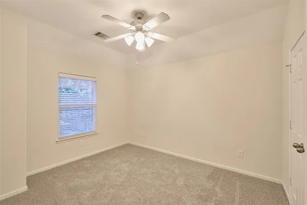 $2,250 | 12515 Lakeshore Drive, Montgomery, TX 77356