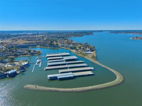 $2,250 | 12515 Lakeshore Drive, Montgomery, TX 77356