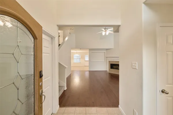 $2,250 | 12515 Lakeshore Drive, Montgomery, TX 77356