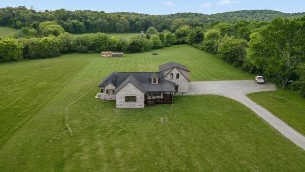 $795,000 | 28 Henderson Road, Lynchburg, TN 37352