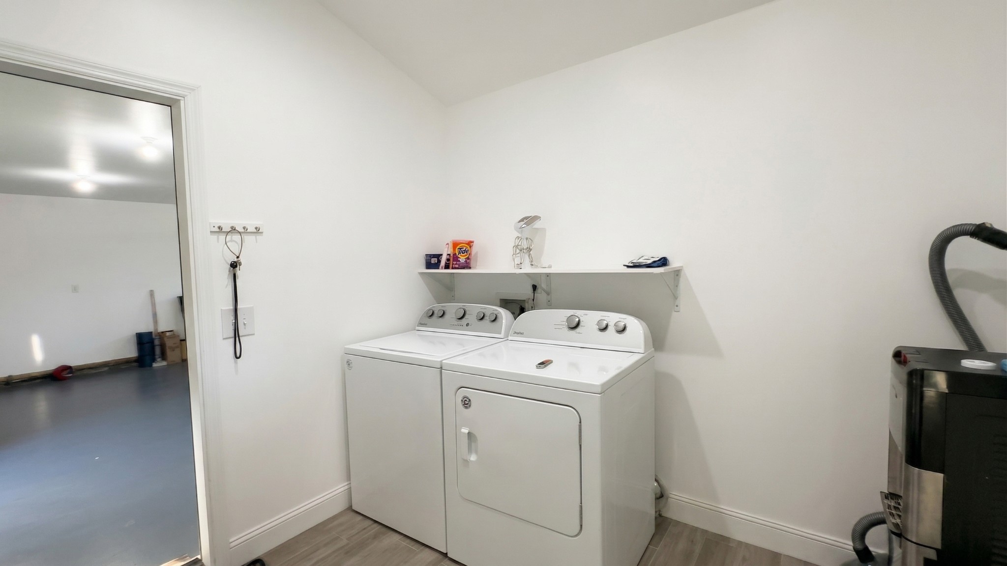 28 Henderson Road Lynchburg, TN 37352 - Photo 61 of 87 a utility room with dryer and washer