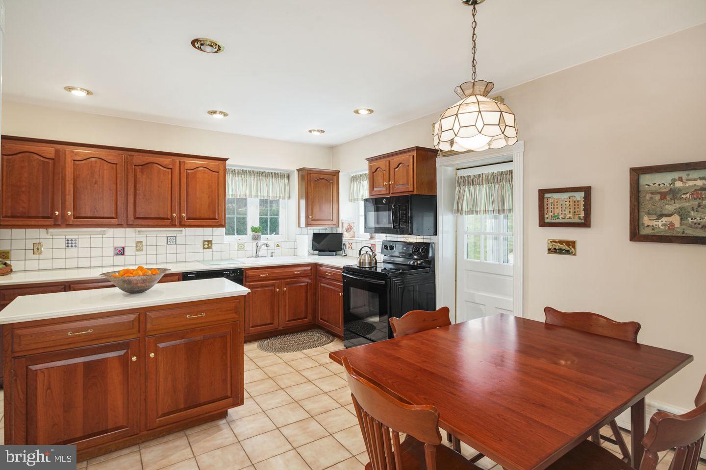 15035 Trevose Road Philadelphia, PA 19116 - Photo 11 of 43