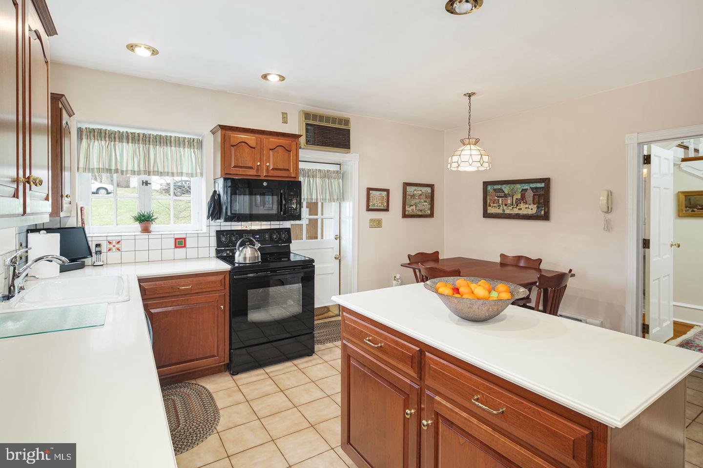 15035 Trevose Road Philadelphia, PA 19116 - Photo 14 of 43