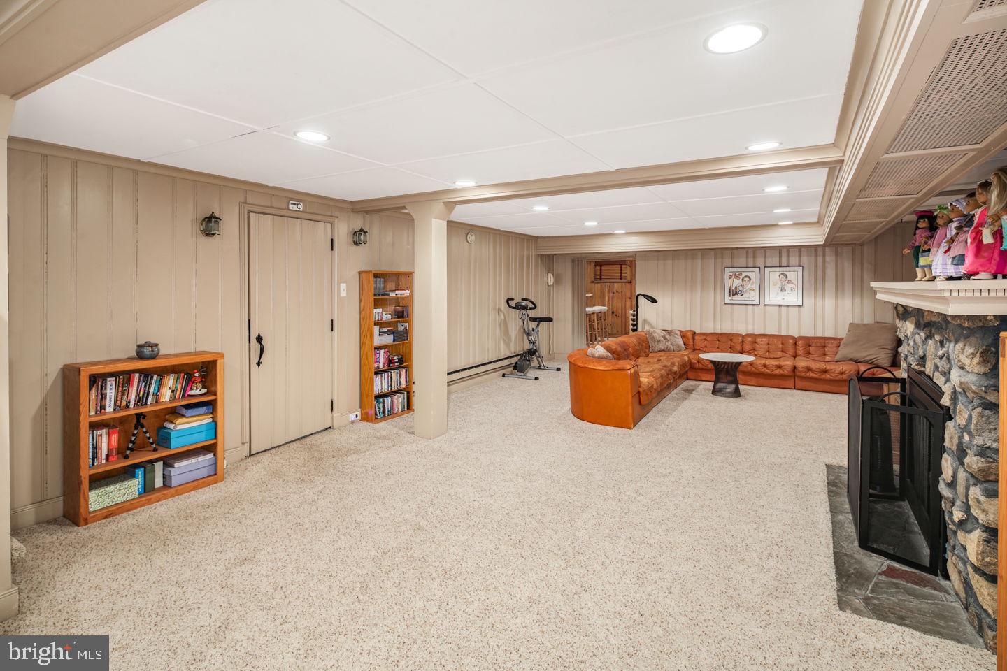15035 Trevose Road Philadelphia, PA 19116 - Photo 35 of 43