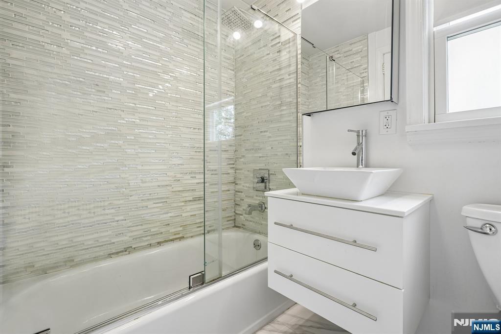 93 South Prospect Street Verona, NJ 07044 - Photo 22 of 38