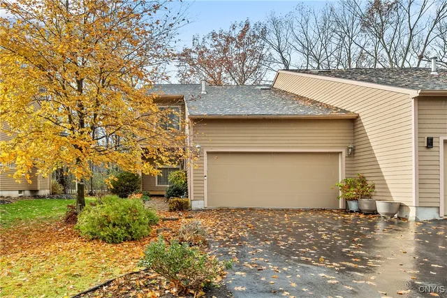 $2,000 | 8614 Wrenwood Circle, Lysander, NY 13027