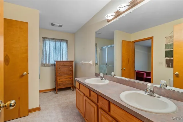 $2,000 | 8614 Wrenwood Circle, Lysander, NY 13027