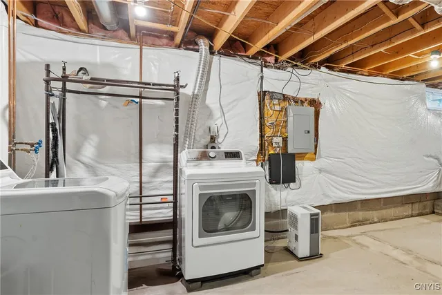 $2,000 | 8614 Wrenwood Circle, Lysander, NY 13027