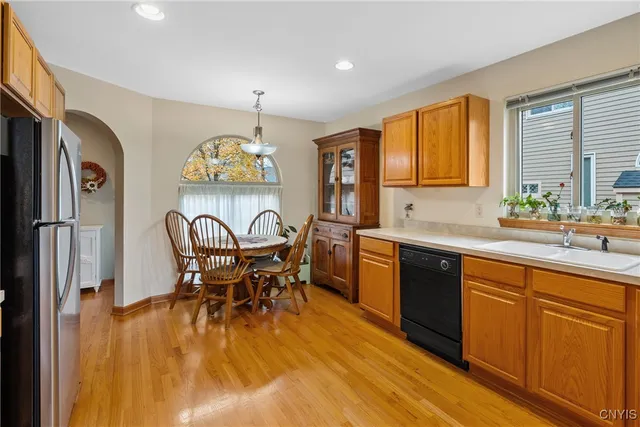 $2,000 | 8614 Wrenwood Circle, Lysander, NY 13027