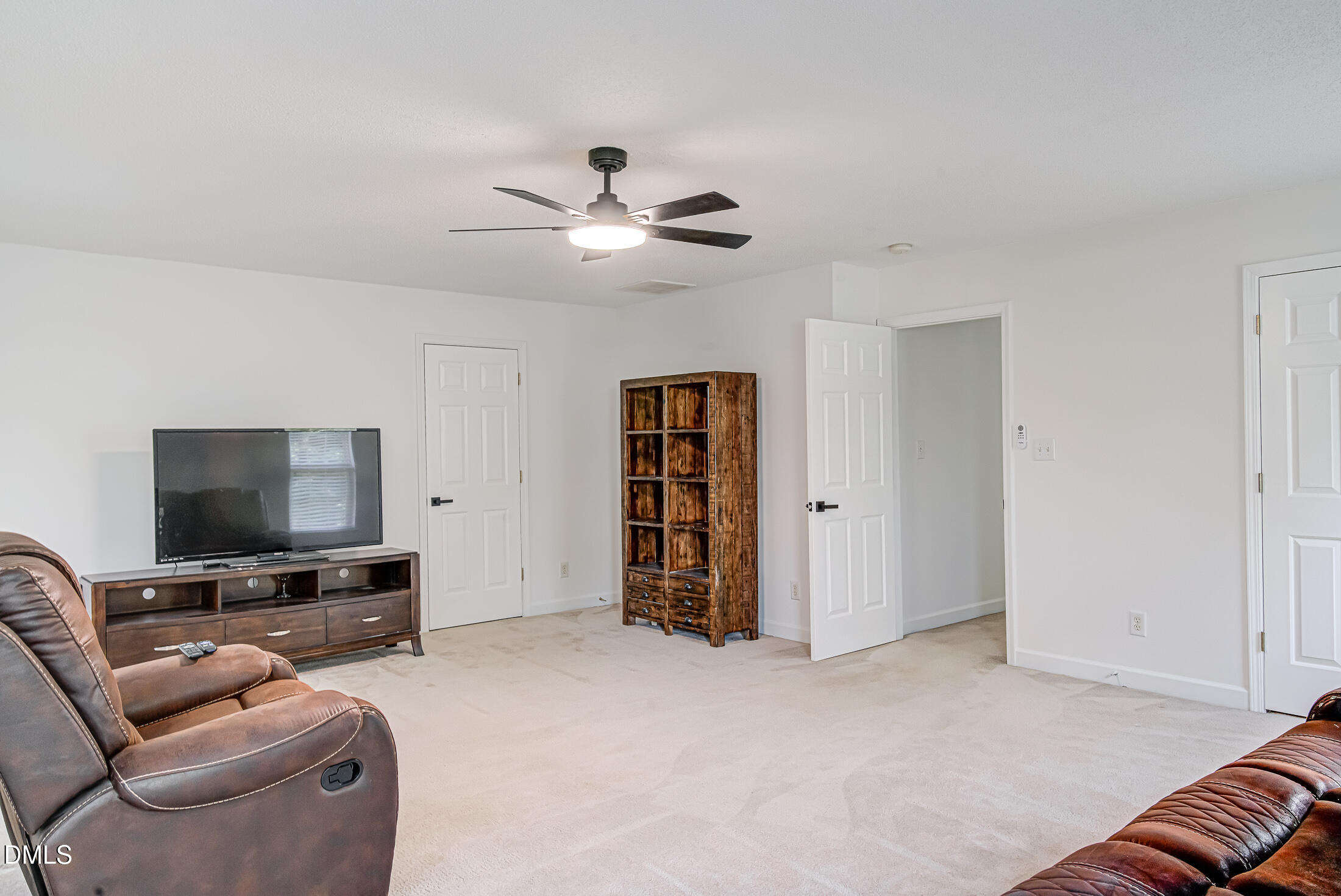 2517 Cambridge Road Burlington, NC 27215 - Photo 23 of 29 2517 Cambridge Rd Photo-40