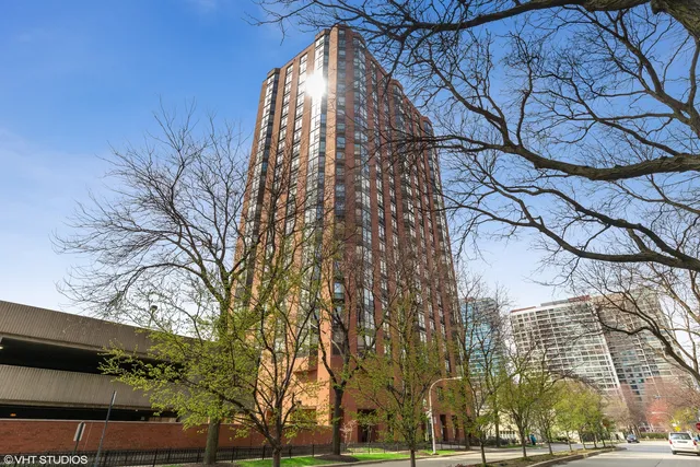 $415,000 | 901 South Plymouth Court, Unit 1606, Chicago, IL 60605