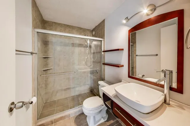 $415,000 | 901 South Plymouth Court, Unit 1606, Chicago, IL 60605