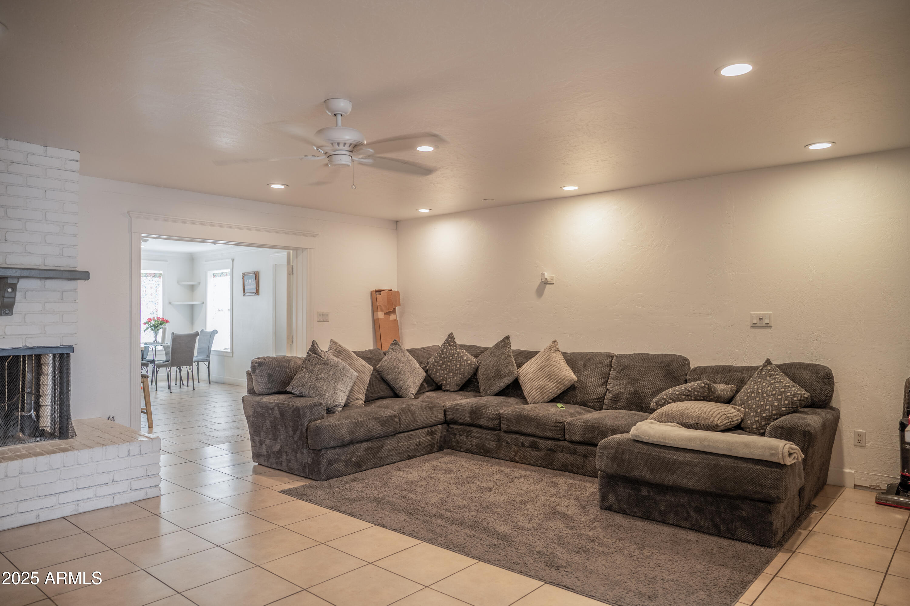 721 North 25th Street Mesa, AZ 85213 - Photo 11 of 43 DSC_1428-Edit