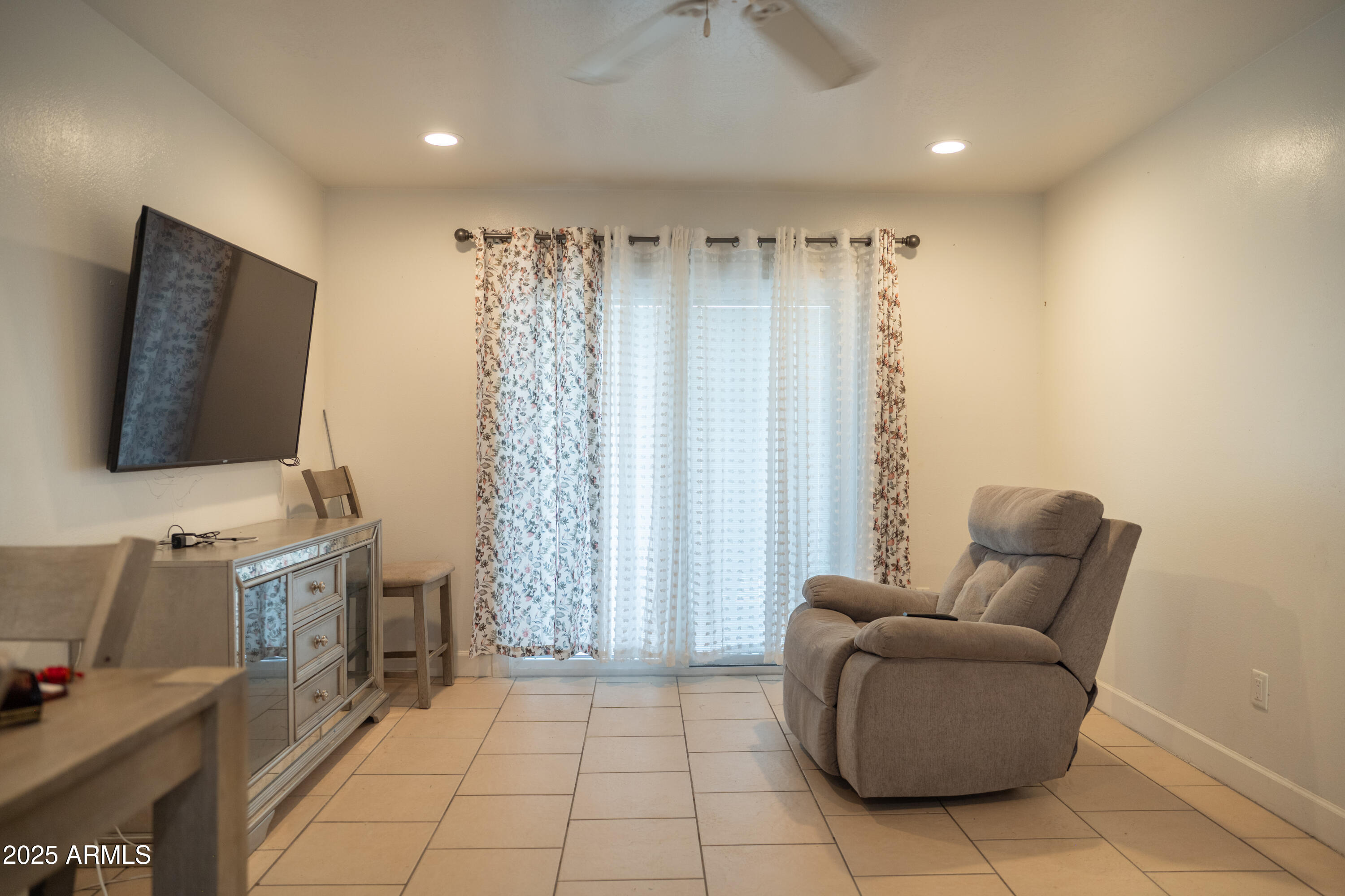 721 North 25th Street Mesa, AZ 85213 - Photo 23 of 43 DSC_1490