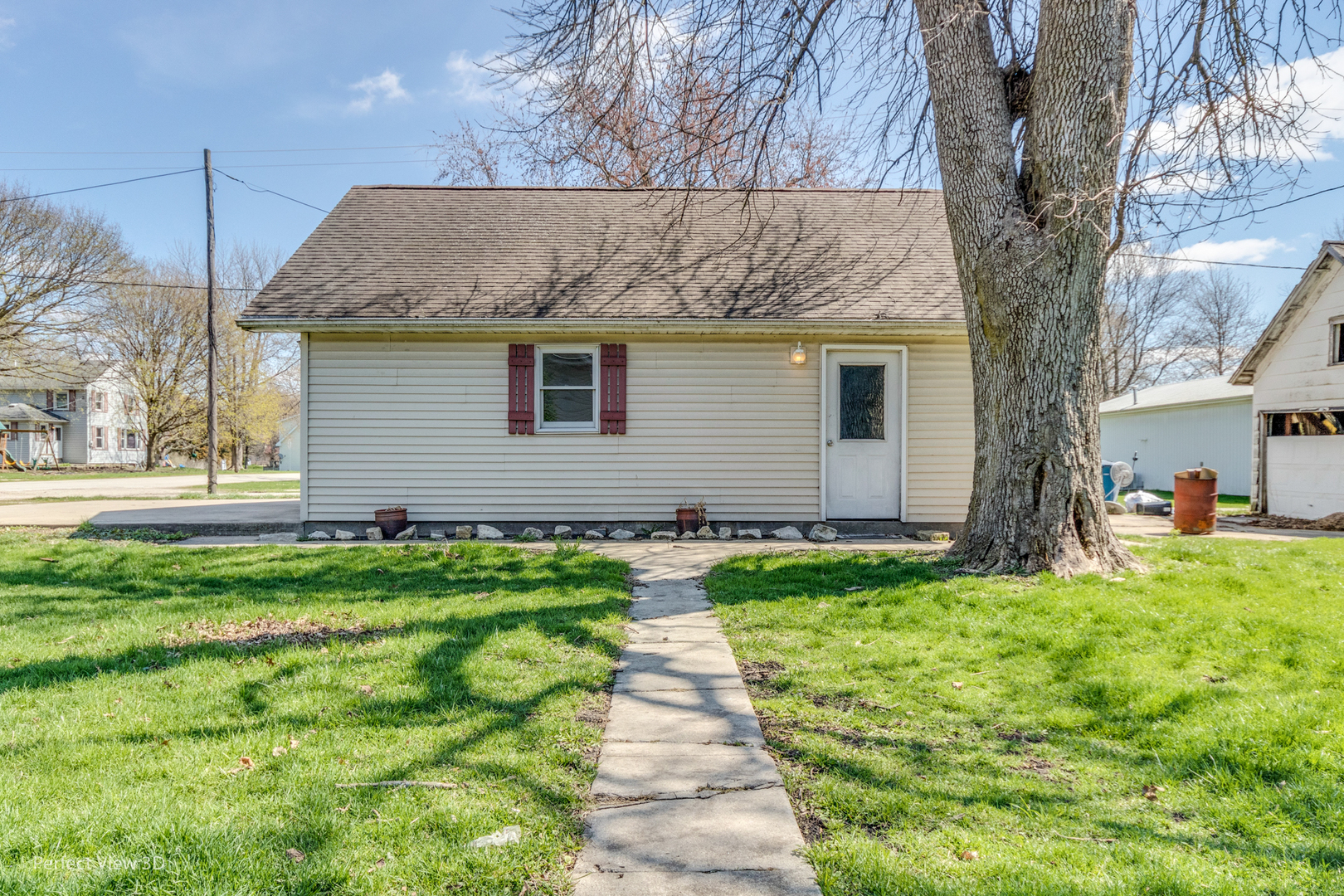 301 South Lincoln Street Ransom, IL 60470 - Photo 23 of 27 a front view of house with yard