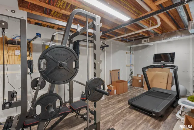 $539,900 | 27 Blackstone Circle, Le Claire, IA 52753