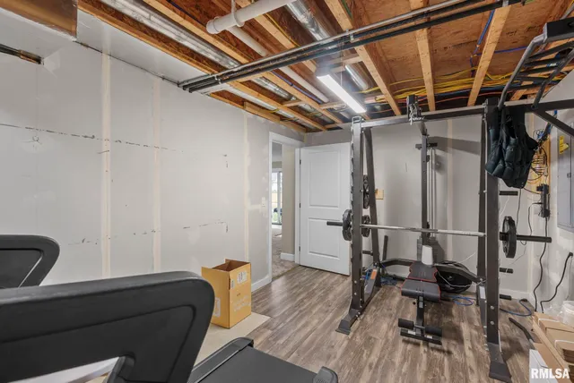 $539,900 | 27 Blackstone Circle, Le Claire, IA 52753