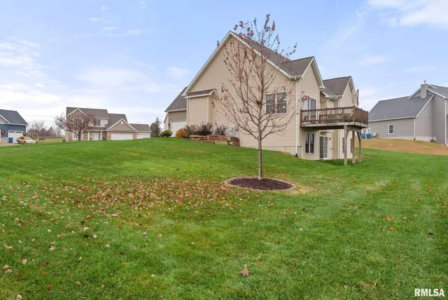 $539,900 | 27 Blackstone Circle, Le Claire, IA 52753