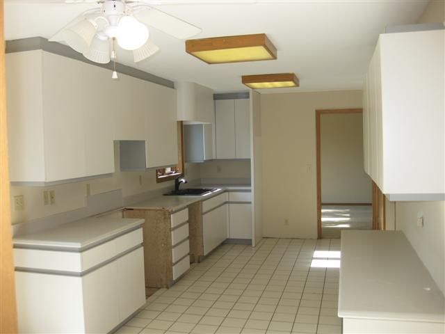 626 Highview Road East Peoria, IL 61611 - Photo 3 of 15 Gallery Image 3