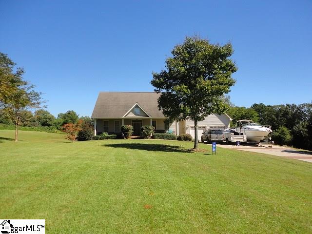 924 Johnson Road Easley, SC 29642 - Photo 3 of 26