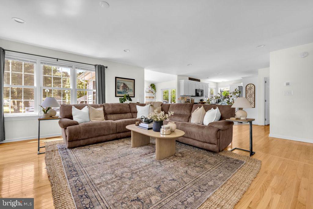 5616 Ryans Run Road East New Market, MD 21631 - Photo 14 of 57 Inviting open space with natural light.