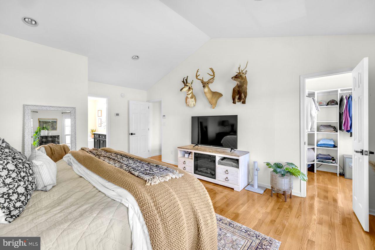 5616 Ryans Run Road East New Market, MD 21631 - Photo 26 of 57 Charming retreat with rustic accents.