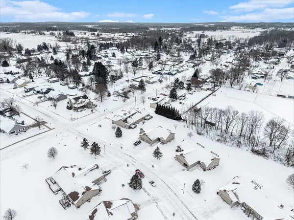 $219,000 | 120 Stoli Court, Onsted, MI 49265