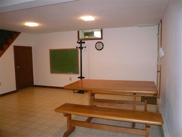 1164 Morgan Road West Springfield, MA 01089 - Photo 18 of 25 a view of room with a flat screen tv