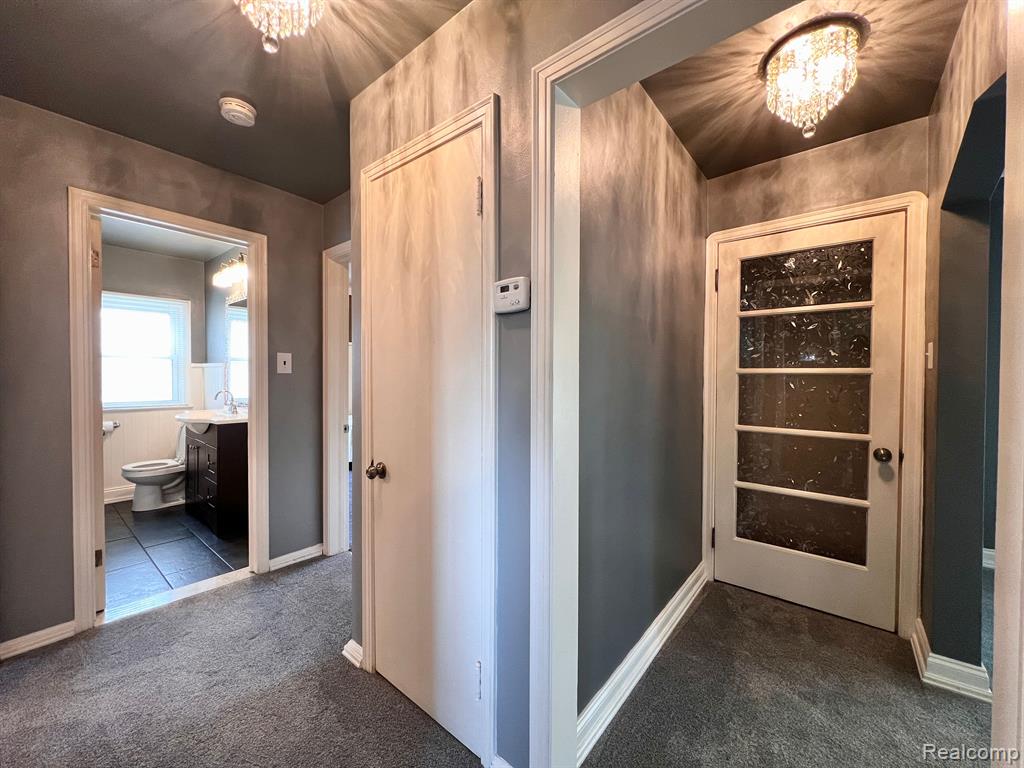 8488 Harding Center Line, MI 48015 - Photo 22 of 42
