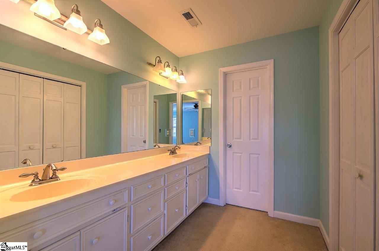 109 Stonecrest Road Greer, SC 29650 - Photo 19 of 36 Gallery Image 19