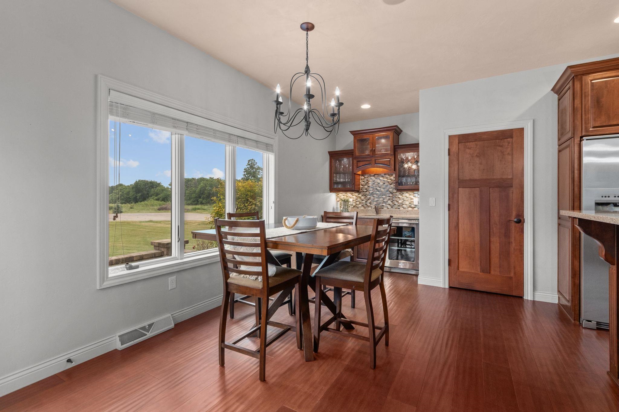 493 Dalton Road Neenah, WI 54956 - Photo 19 of 65