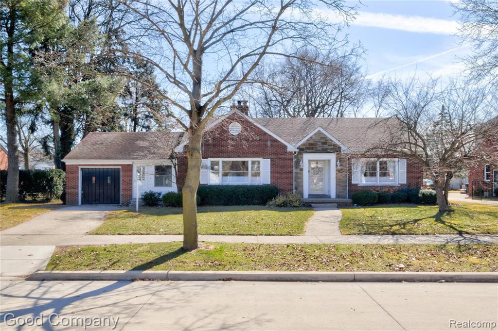 1859 Oxford Road Grosse Pointe Woods, MI 48236 - Photo 38 of 47