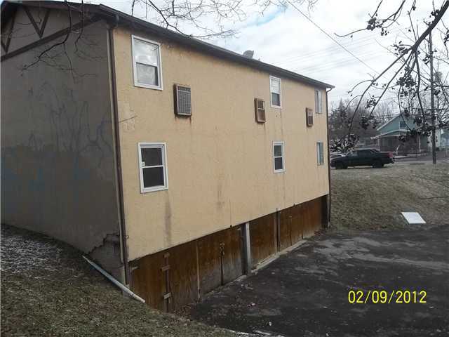 2725 Beulah Road Columbus, OH 43211 - Photo 2 of 2