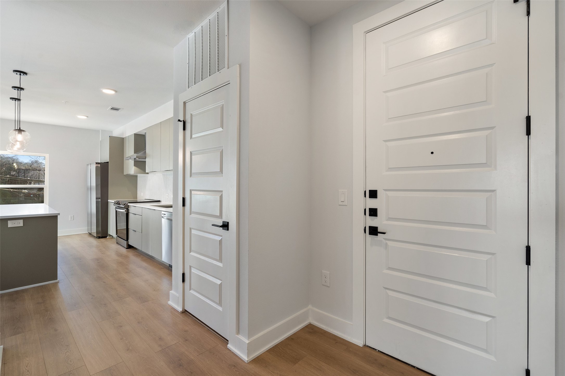 2500 Longview Street, Unit 222 Austin, TX 78705 - Photo 6 of 38