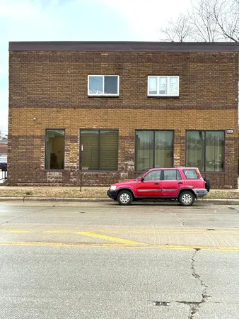 $300,000 | 7228 39th Street, Unit 2W, Lyons, IL 60534