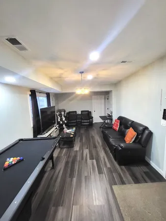 $300,000 | 7228 39th Street, Unit 2W, Lyons, IL 60534