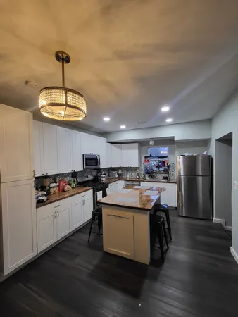 $300,000 | 7228 39th Street, Unit 2W, Lyons, IL 60534