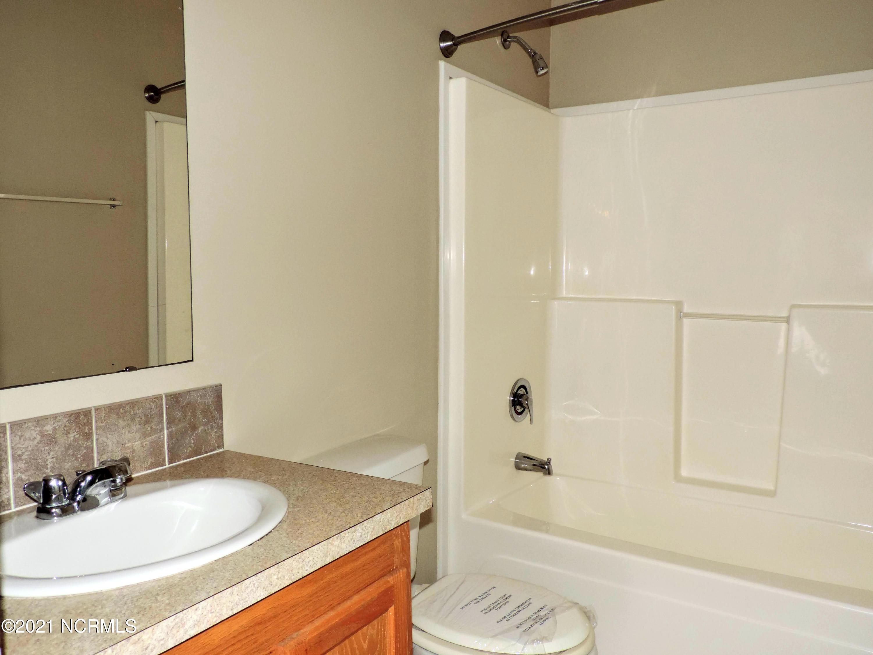 1686 Honeycutt Road Clinton, NC 28328 - Photo 26 of 33 DSCN5618
