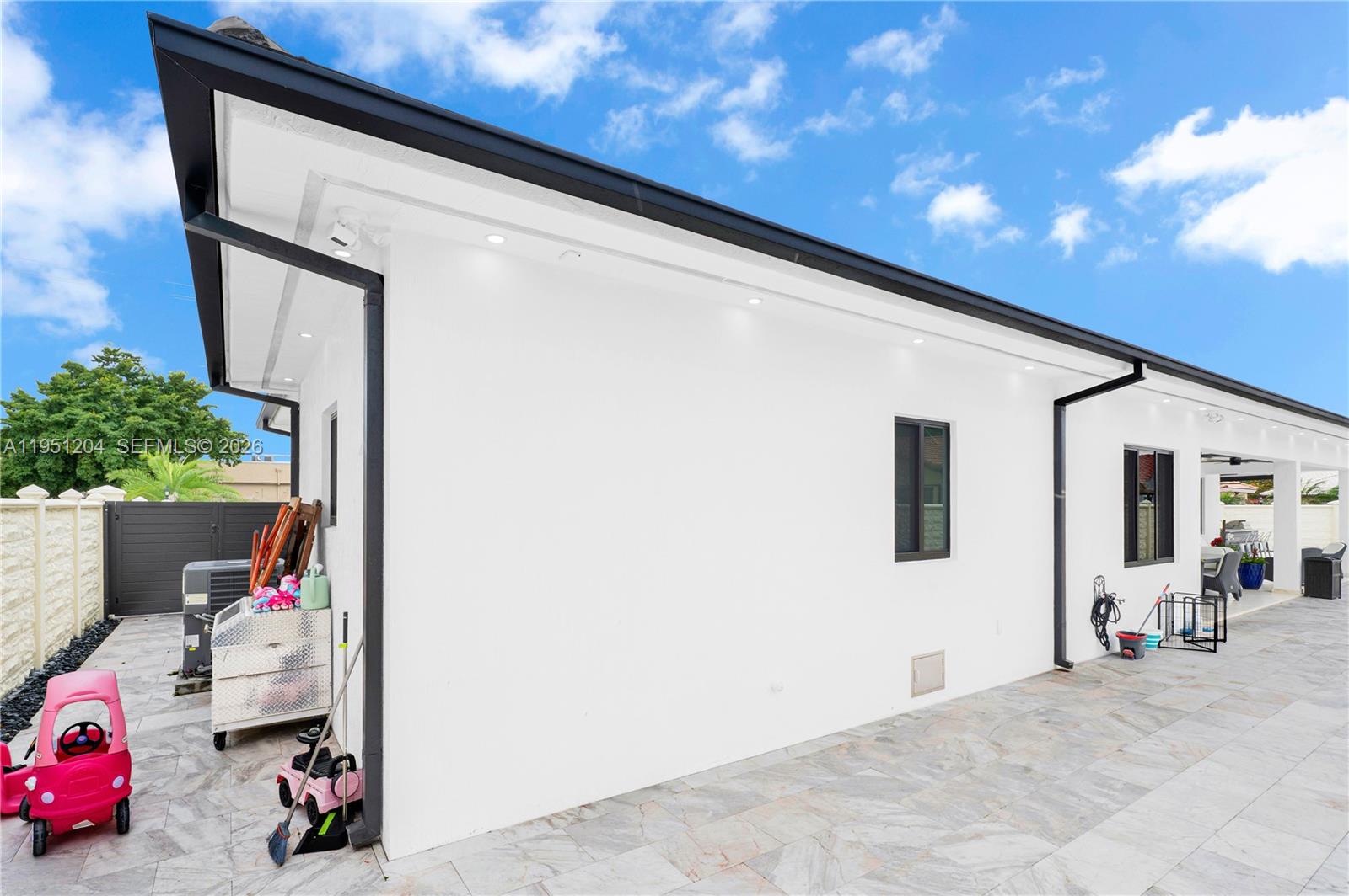 13341 Southwest 41st Street Miami, FL 33175 - Photo 35 of 52