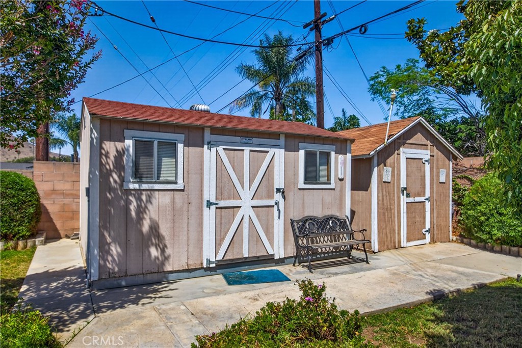 5146 Golden Avenue Riverside, CA 92505 - Photo 27 of 28 2 sheds on slabs
