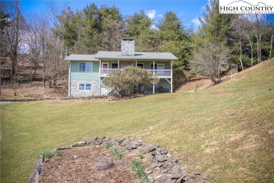 105 Slopes Court Boone, NC 28607 - Photo 4 of 22 Gallery Image 4